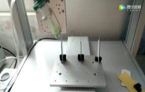 二極管點膠機(jī)-香芋機(jī)電